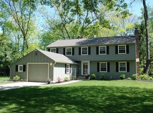 205 Redstone Rdg, Cherry Hill, NJ 08034