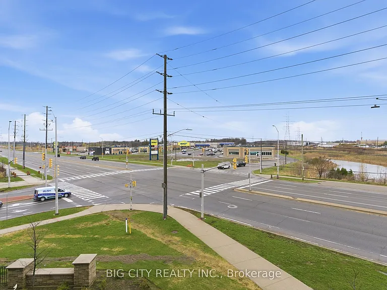 3200 Dakota Cmn #B303 — Photo 19