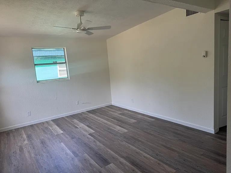 1016 Ardoon St — Photo 15