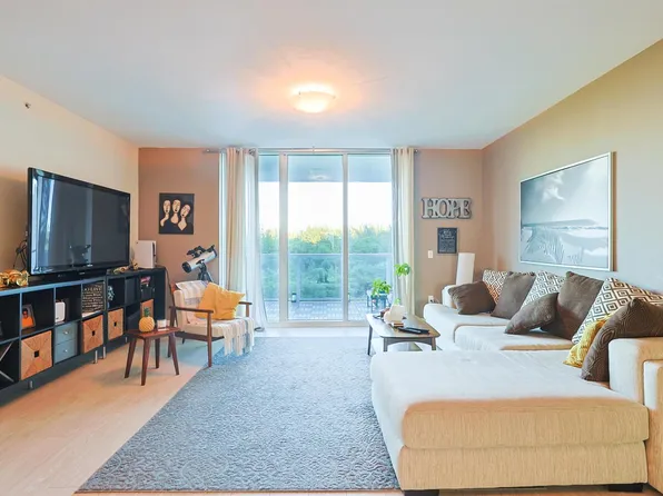 15051 Royal Oaks Ln APT 401, North Miami, FL 33181