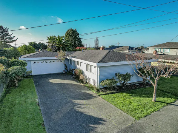 3356 Elizabeth St, Eureka, CA 95503