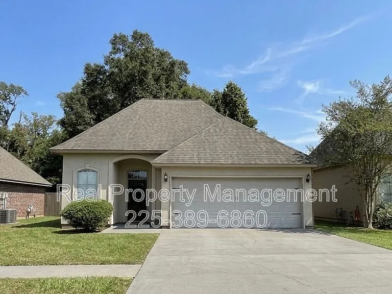 Carlton Oaks — Photo 1
