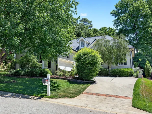 1017 Wedgeland Dr, Raleigh, NC 27615