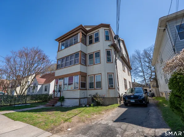 47-49 Roxbury St Floor 3, Hartford, CT 06114