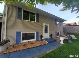 4307 W Rockwell Dr, Peoria, IL 61615