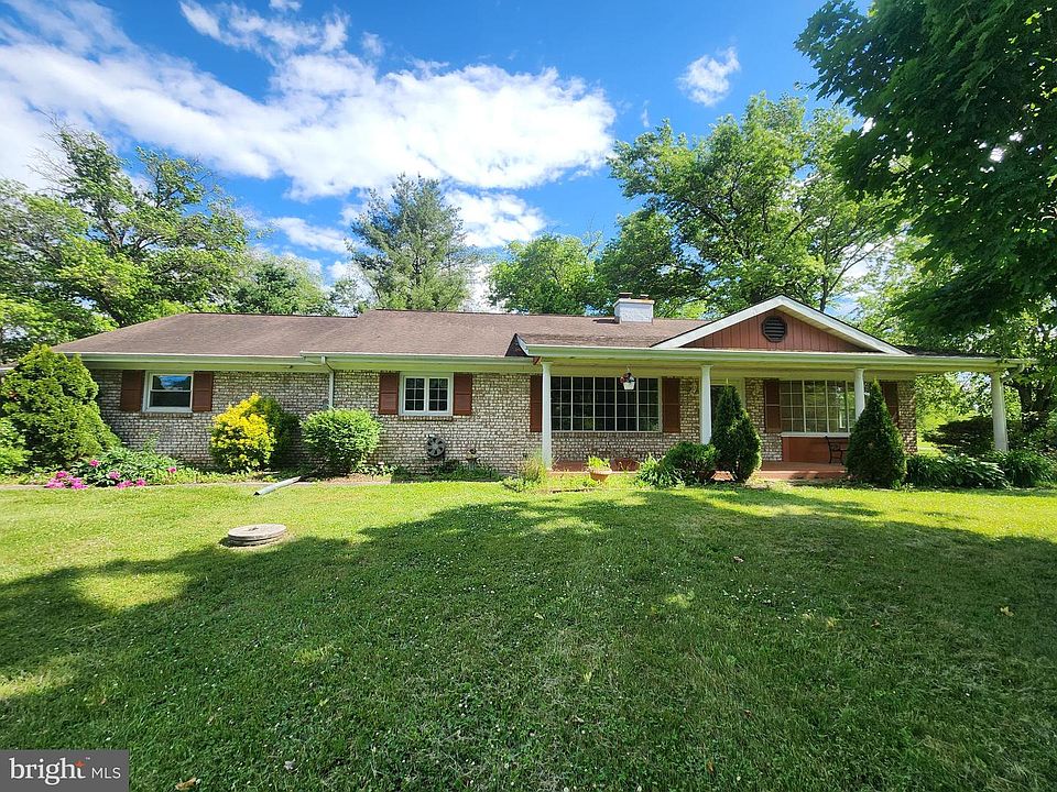 1st image of 723 W Sun Hill Rd