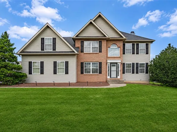 413 Quail Dr, Allentown, PA 18104