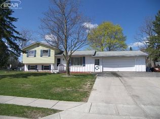 311 Murphy St, Linden, MI