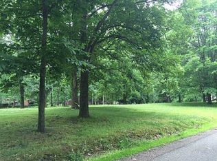 215 Cedar Dr, Kittanning, PA 16201