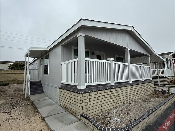 2nd image of 9850 Garfield Ave Spc 18