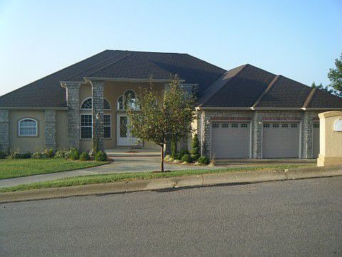 1st image of 1089 Crescent Dr