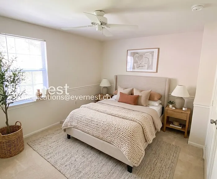 11829 Parliament Dr — Photo 25