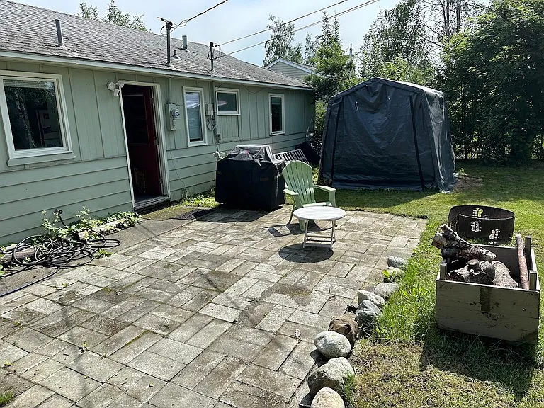 1800 Logan St — Photo 13