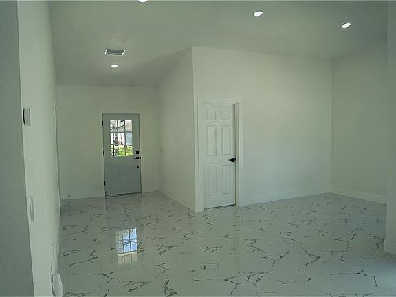 3rd image of 9224 CAMINO VILLA BOULEVARD