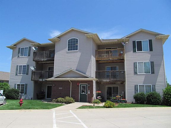 3rd image of 1000 Duchess Dr Unit 4