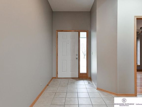2nd image of 11609 Bayview Dr