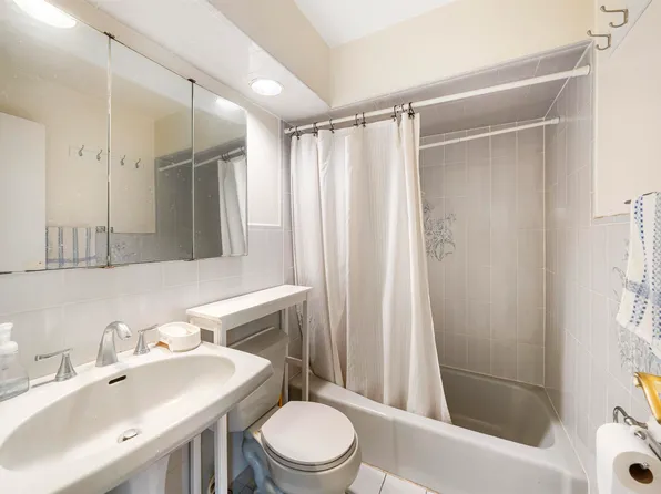 413 76th Street image 10 of 28