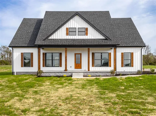 1216 Montgomery Rd, Auburn, KY 42206