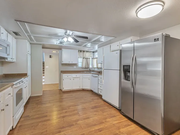 3511 S Alder Dr — Photo 3