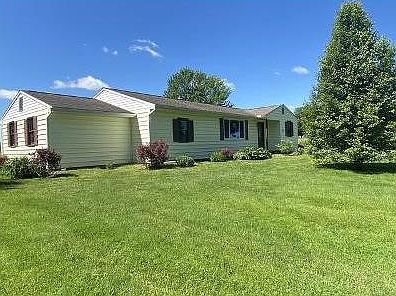 2nd image of 1879 Garfield Rd