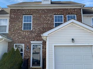 3649 Bracknell Forest Dr, Groveport, OH 43125