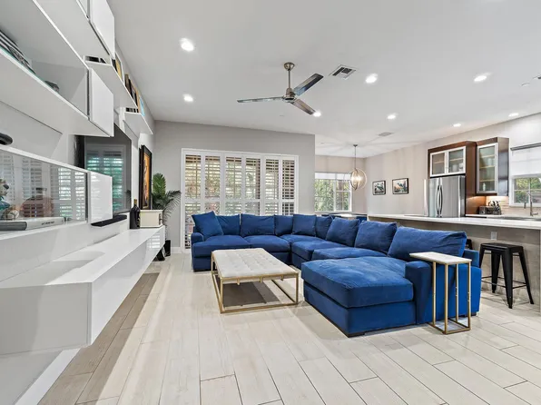 5119 Artesa Way W, Palm Beach Gardens, FL 33418