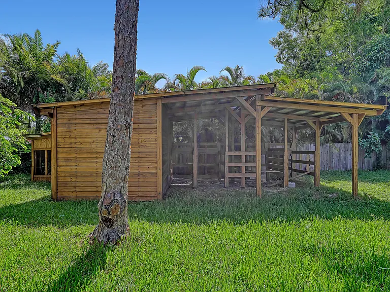 10780 Anderson Ln — Photo 77
