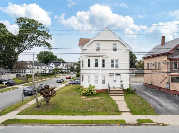 483 Pontiac Ave, Cranston, RI 02910