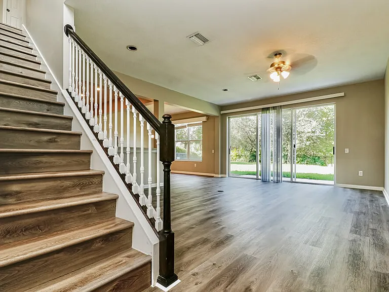 13945 Crater Cir — Photo 4