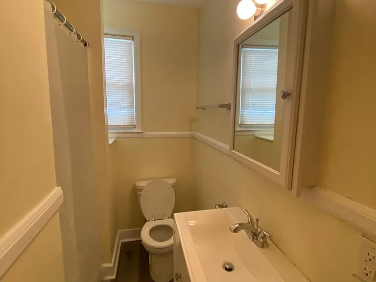1107 Georgia Ave — Photo 13