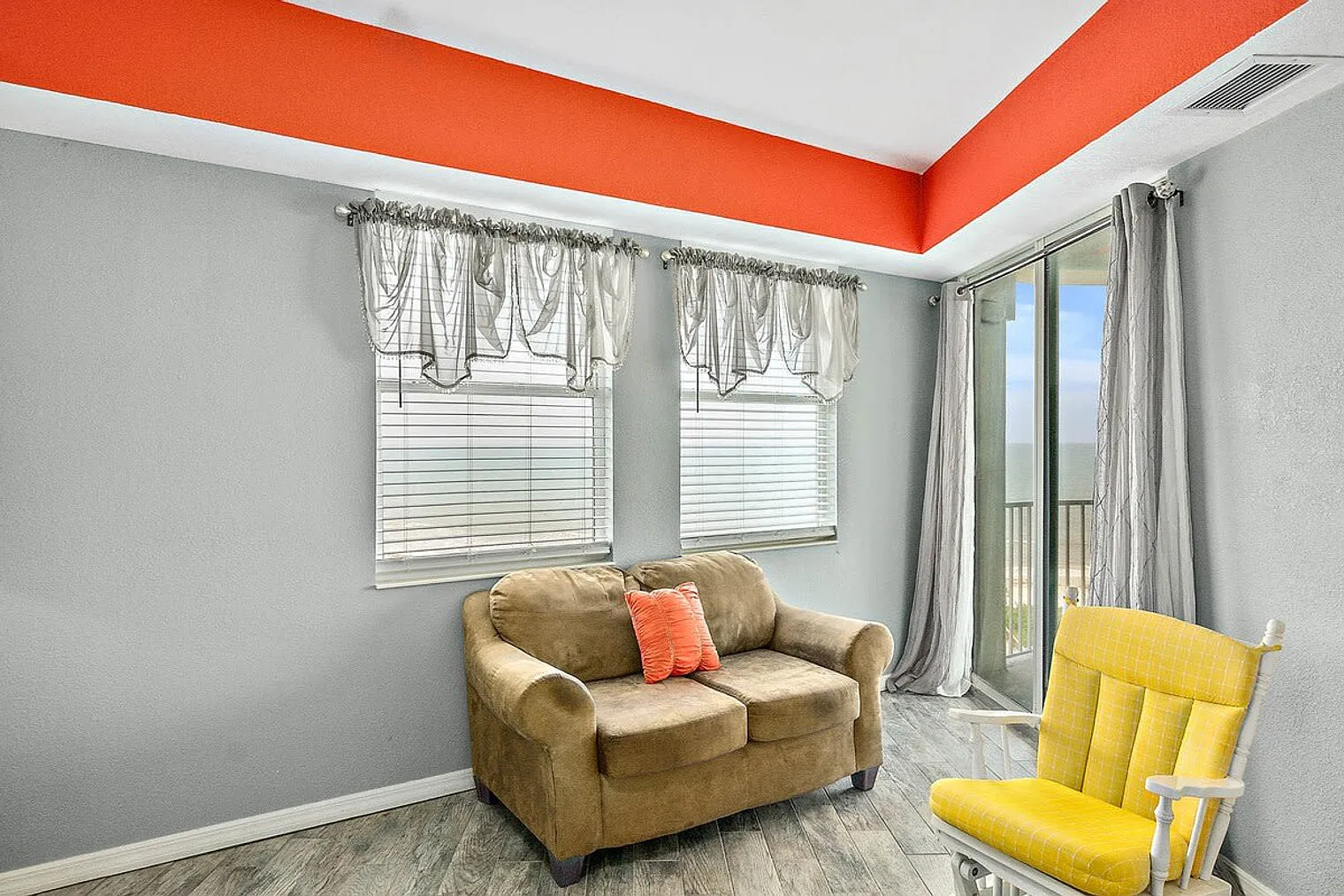 2 bed, 2.0 bath, 1259 sqft, $3,349 — Photo 2
