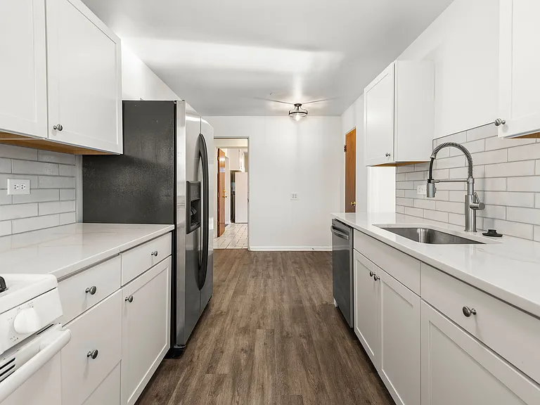 4800 Fenton St — Photo 10
