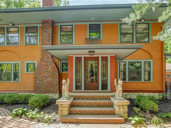 5500 Wyandotte St, Kansas City, MO 64113