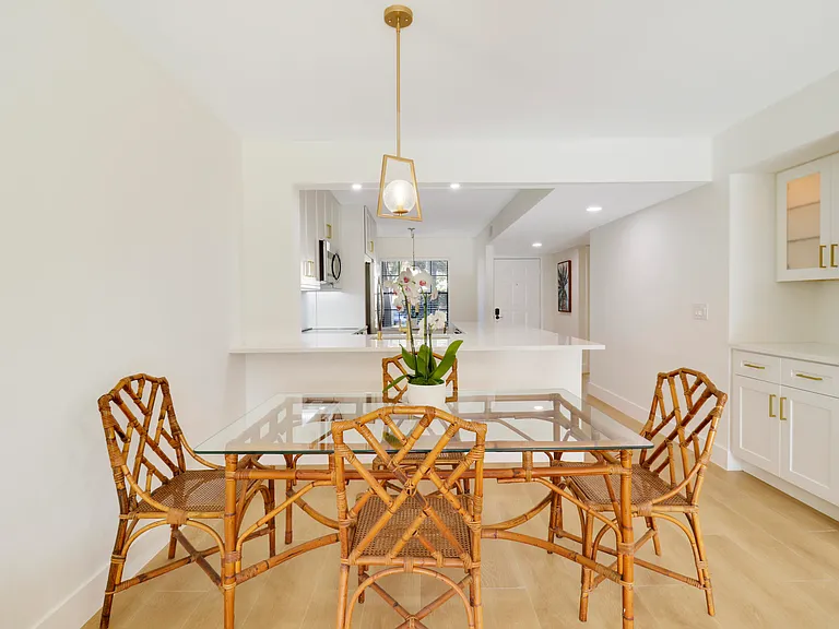 1001 Pinecrest Cir #C — Photo 9