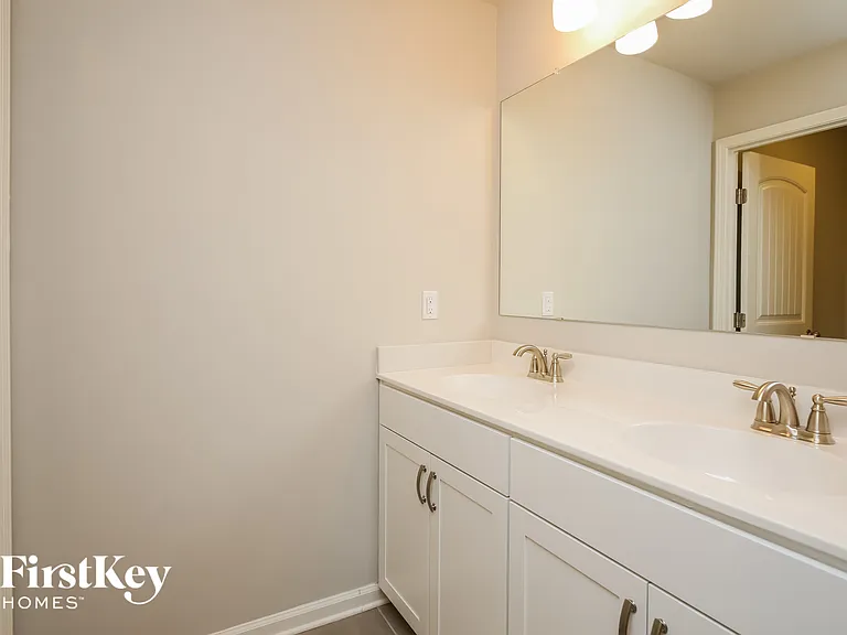 2025 Sorrento Ct — Photo 14
