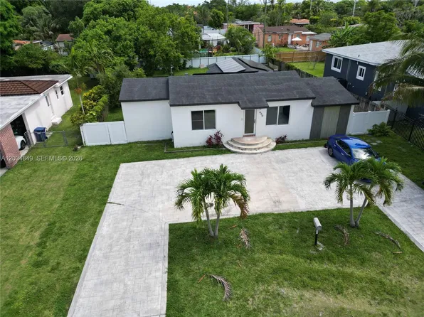 420 NW 145th St, Miami, FL 33168