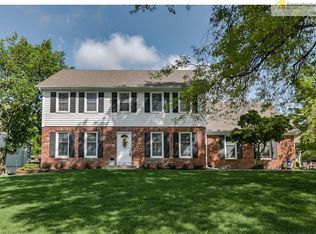 2302 W Sage Cir, Olathe, KS 66061