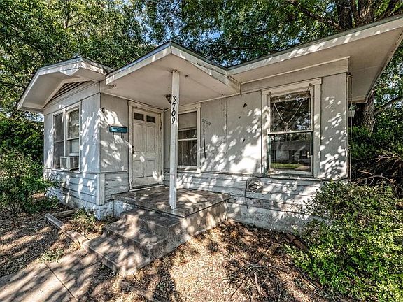 4th image of 3709-3711 Parkwood Dr