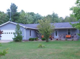 8450 Eli Ct, Cheboygan, MI 49721