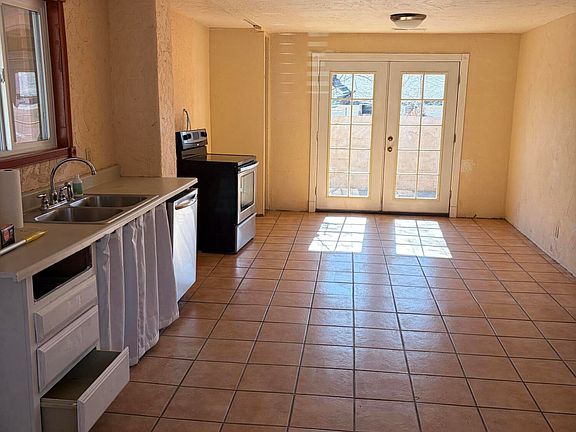 3rd image of 660 S 400 E APT 4