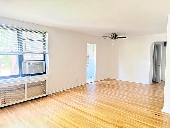 4th image of 22-09 78th St APT 3B