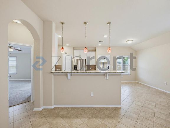 4th image of 222 Noddy Rd