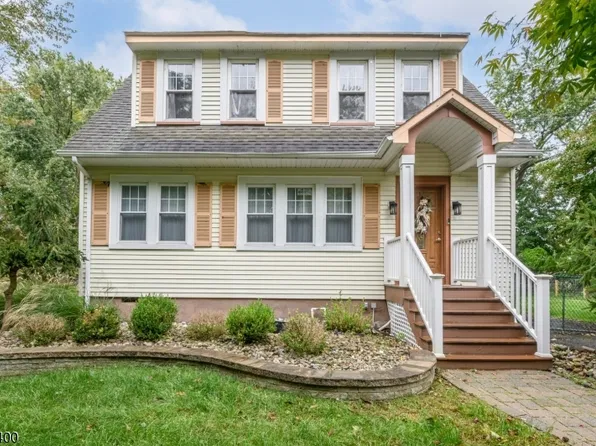 125 Princeton Ln, North Plainfield Boro, NJ 07063