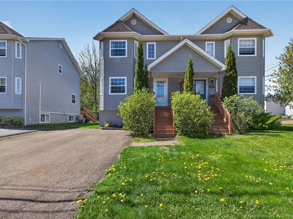 216 Glencairn Dr, Moncton, NB E1G 5N8
