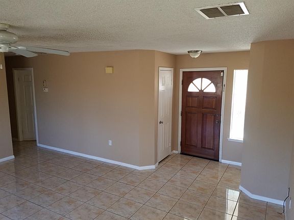 4th image of 7607 Oxford Ave