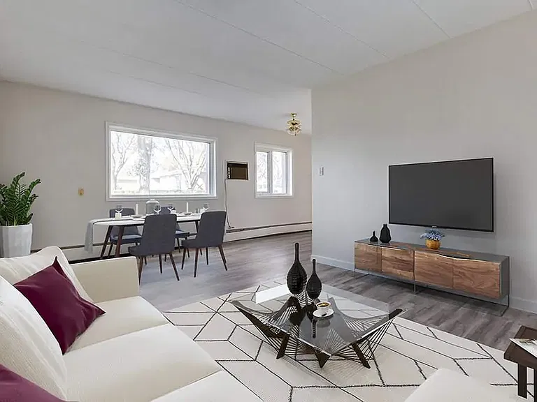 445 Retallack St #16 — Photo 2