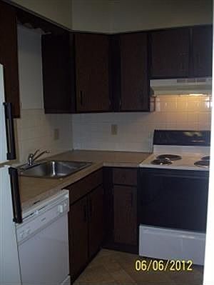 2nd image of 7125 Locust Ave APT 6