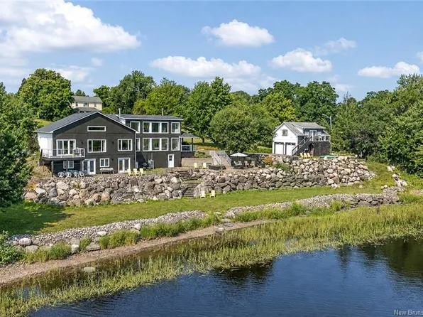 92 Front St, Gagetown, NB E5M 1A1