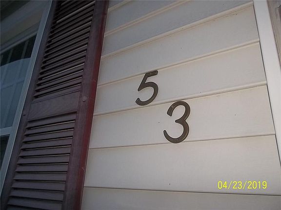 4th image of 53 Tiffany St