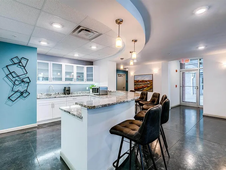 East 51 At Rocketts Landing — Photo 19